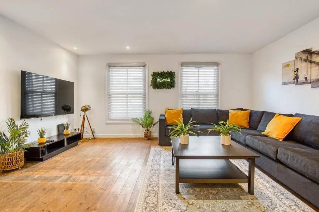 Apartment In Shoreditch/ Old St London